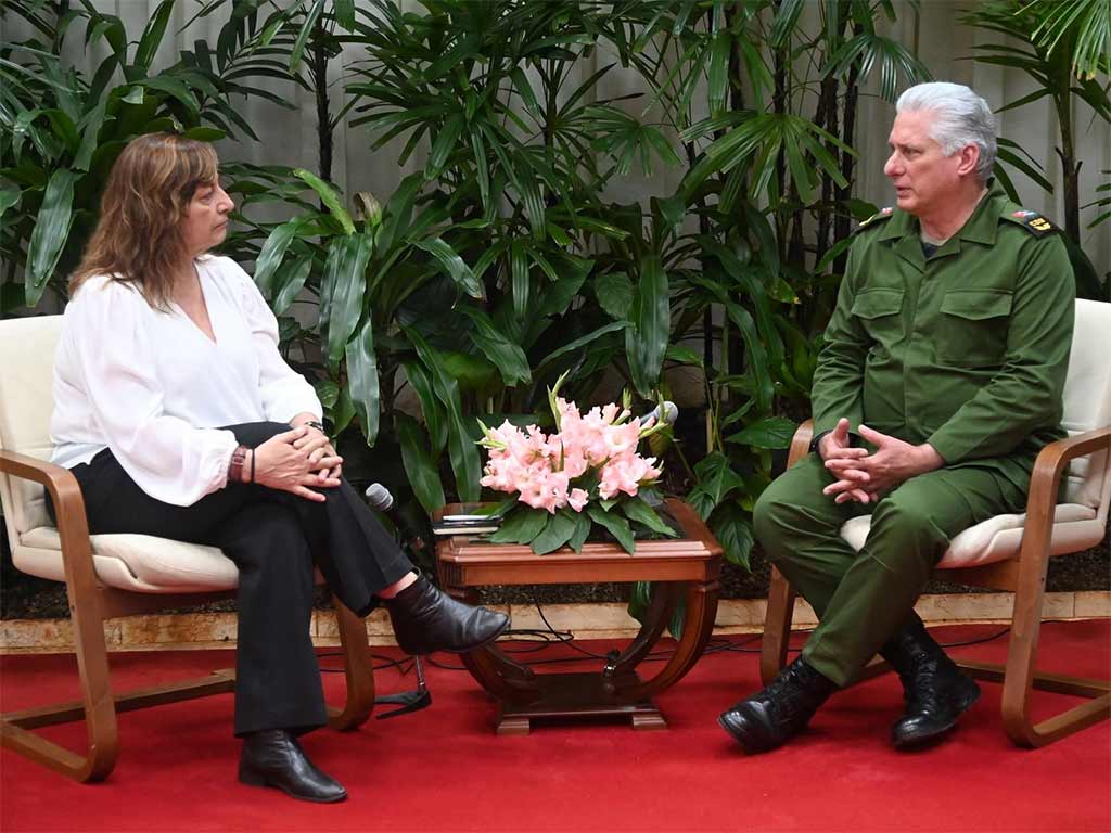 MDC y Monica Valente