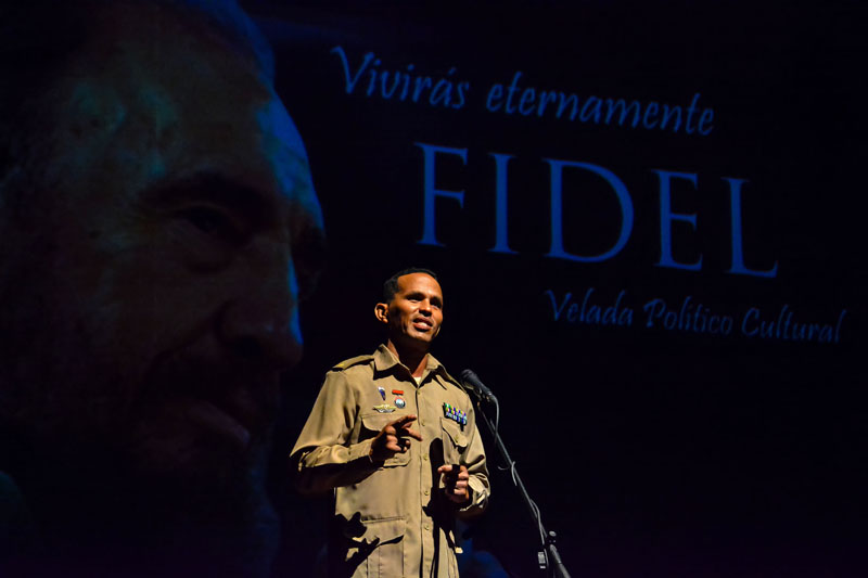 gala Fidel 02