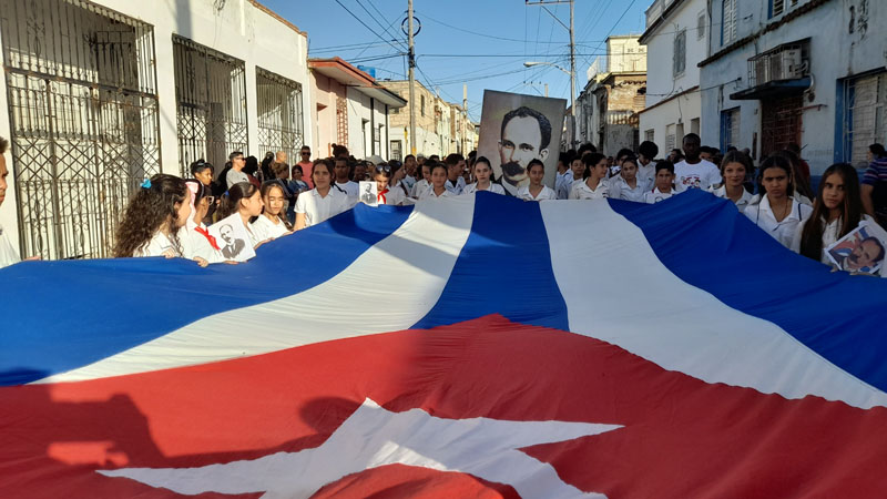 desfile martiano 01