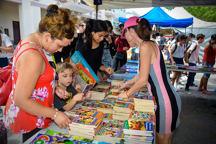 0 20 feria libro holguin 2