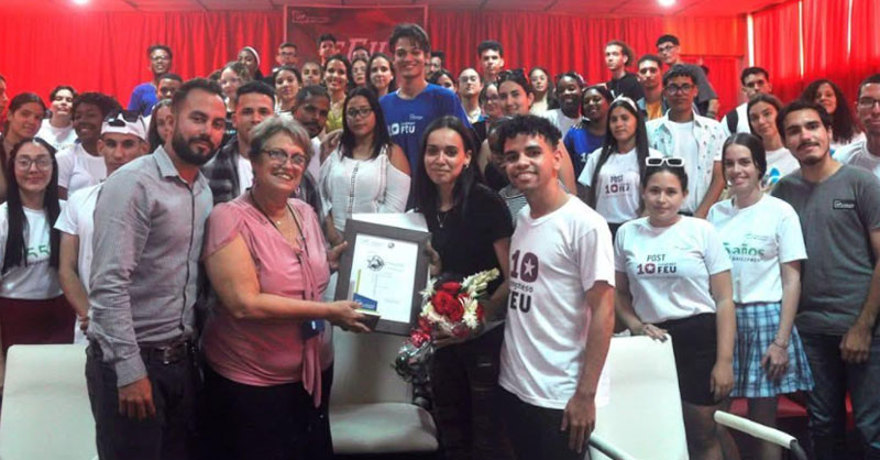 Fotos: tomadas de los perfiles en redes de la UHo yanifoto2