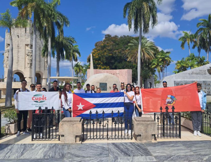 Fotos: Reynaldo Zaldívar joveneshistoria1