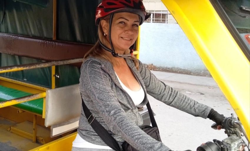 Dania taxista holguin