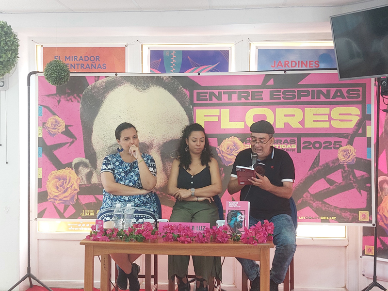 De izquierda a derecha: Lisset Prego, Vanessa Pernía y José Luis Serrano. editoriales4