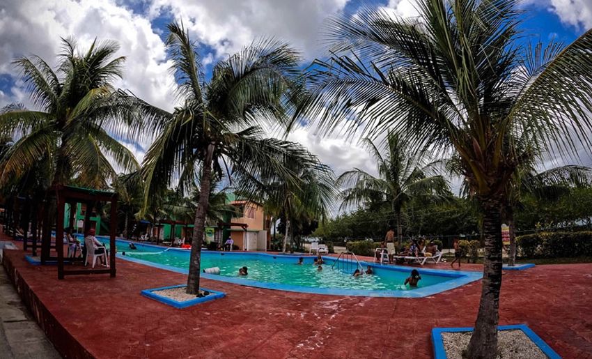 playa blanca campismo holguin