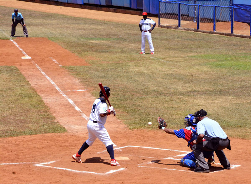 Foto 10 Juego Holguin y Granma