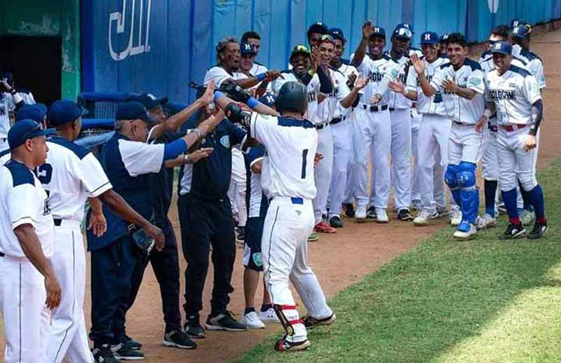 cachorros holguineros