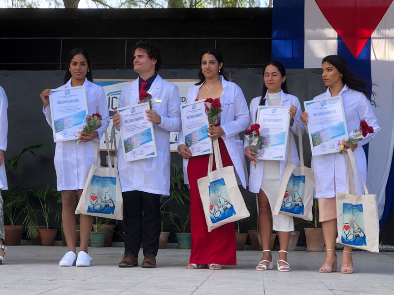 graduación salud 01