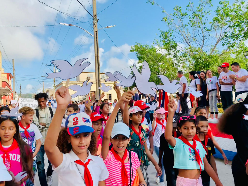 desfile pioneril m 01