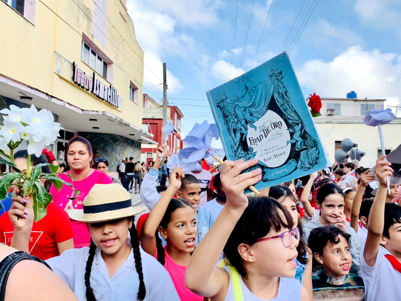 desfile pioneril m 05