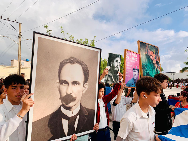 desfile pioneril m 07