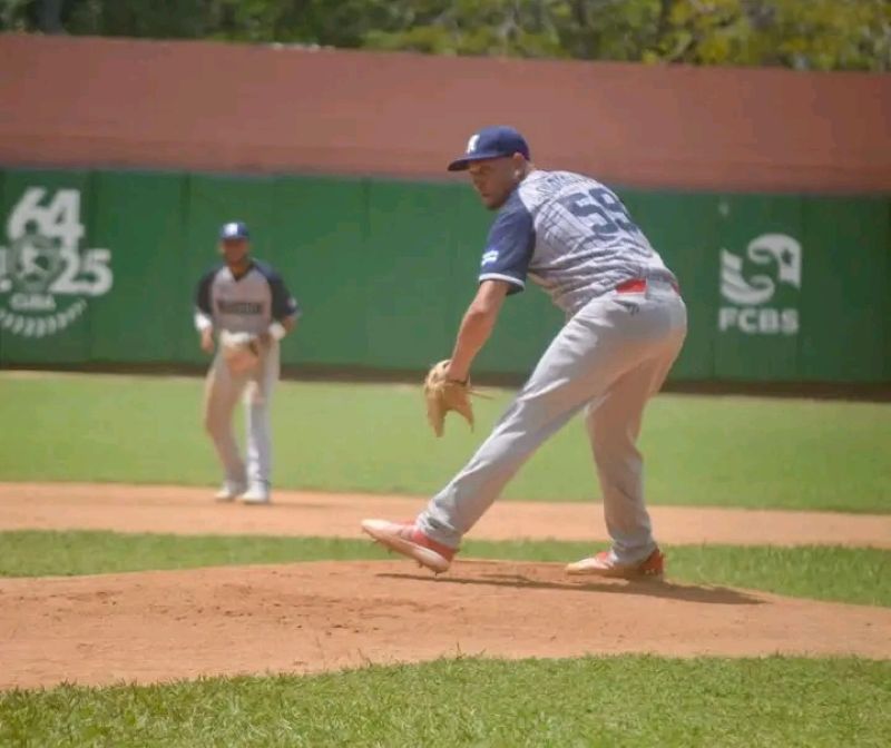 Holguin elite1