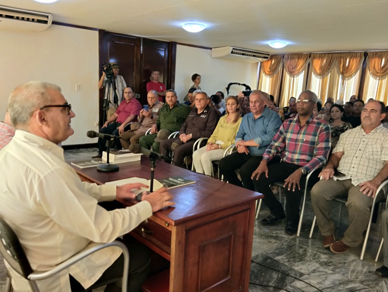 presentacion libro raul 01