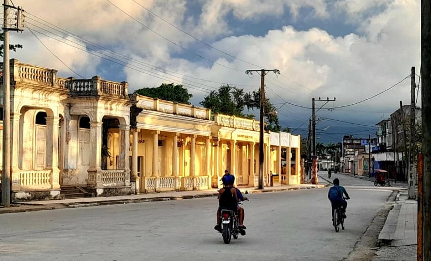 vista ciudad de mayari holguin