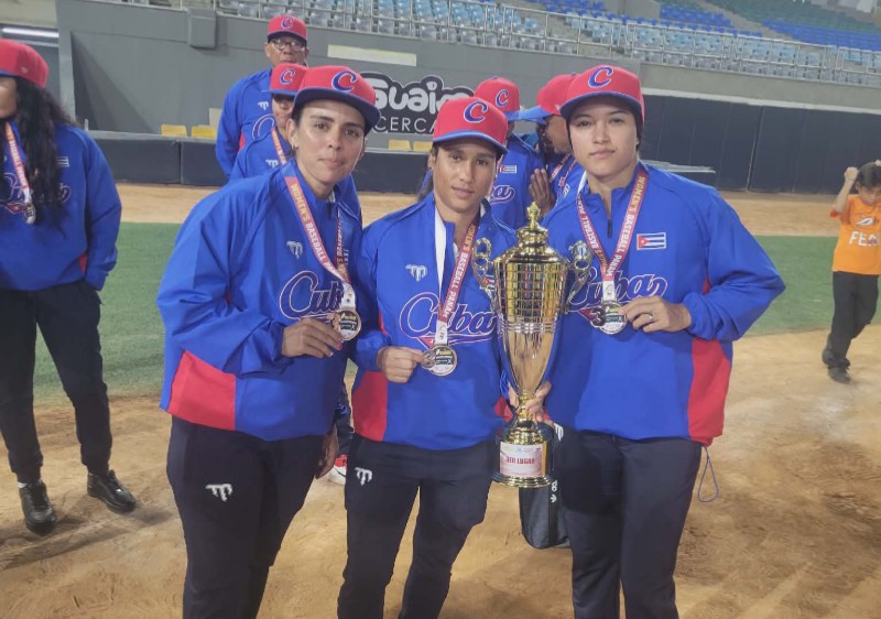 beisbol fem 01