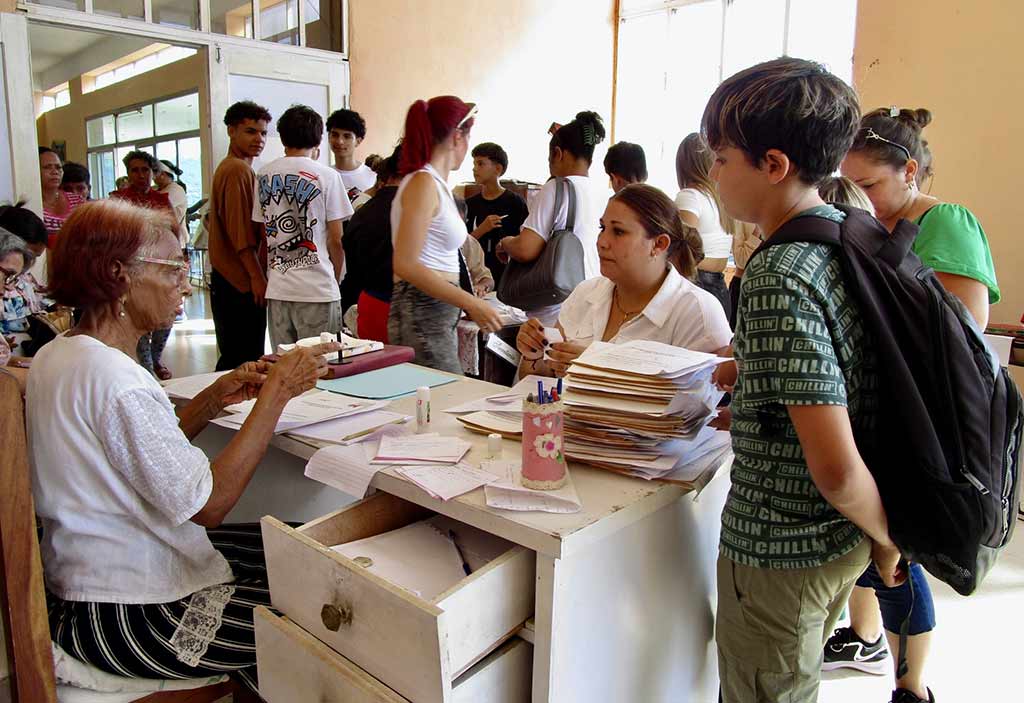 curso escolar preparativos Ariel Nico 01