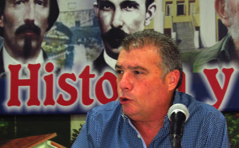 El Ministro del Turismo de Cuba llamó a trabajar de acuerdo con los cronogramas concebidos para cada obra. TURISMO H09