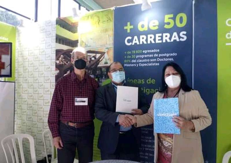 UHo congreso premio 4