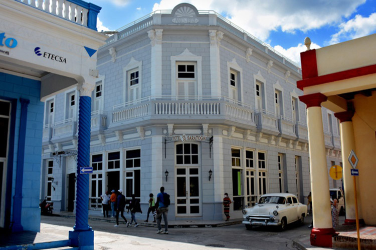 HotelSaratogaFCR 7866 